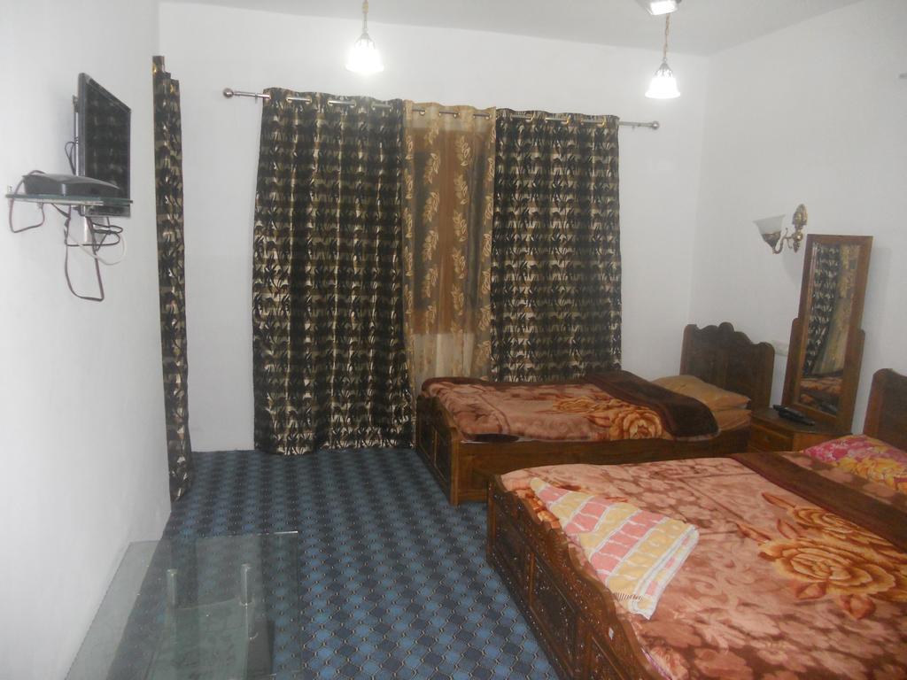 Hotel Royale Jannat Srīnagar Habitación foto